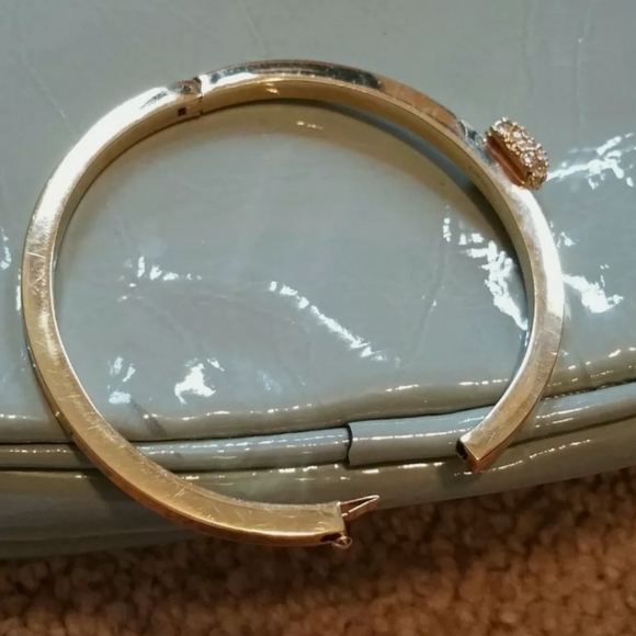 Coach Swarovski Crystal Pave Heart Gold Bangle Legacy Bracelet Valentine's Day - Picture 3 of 4
